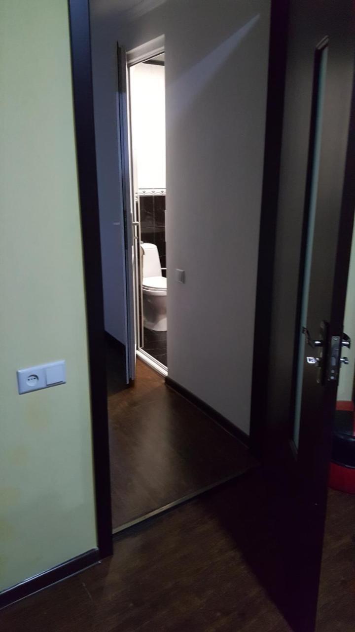 Guesthouse Different Тбилиси Екстериор снимка