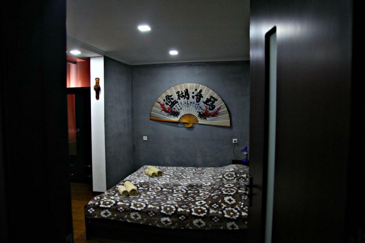 Guesthouse Different Тбилиси Екстериор снимка