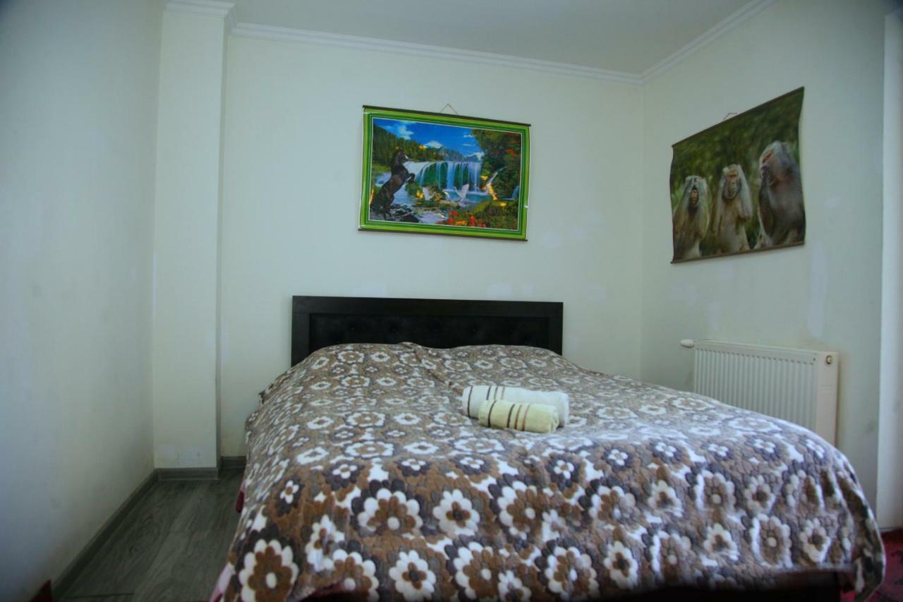 Guesthouse Different Тбилиси Екстериор снимка